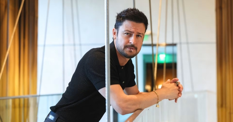 Where does Tyler Hynes live now? Toronto, travel and what’s public 4 What fans search next after Tyler Hynes's location